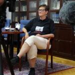 Lásztity Jovánka, most hivatalos minőségben, interjúalanyként